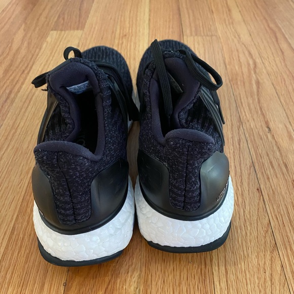 Adidas Ultra Boost Endless Energy -Size 6 - Picture 4 of 5